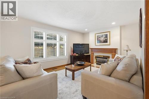 11 Gabriele Court, Hamilton, ON 