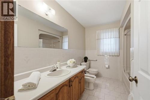 11 Gabriele Court, Hamilton, ON 