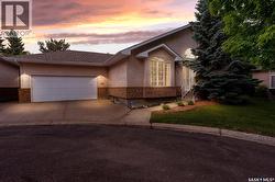 3328 Lakeshore COURT  Regina, SK S4S 7H8