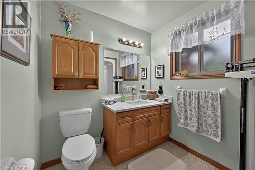 84 Jamieson Drive, Caledonia, ON - Indoor Photo Showing Bathroom