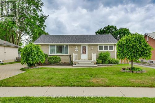 266 ADELAIDE STREET  Strathroy-Caradoc (Sw), ON N7G 2V8