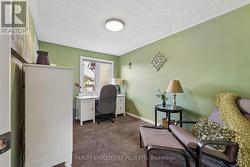 2nd Bedroom or Office (overlooks the front Garden) - 