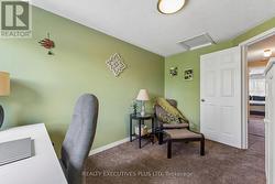 2nd Bedroom or Office (overlooks the front Garden) - 