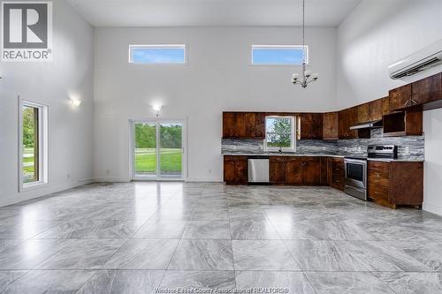 2110 Deer Run Road, Leamington, ON 