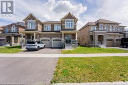 125 JONKMAN BOULEVARD Bradford West Gwillimbury, ON L3Z 4J9