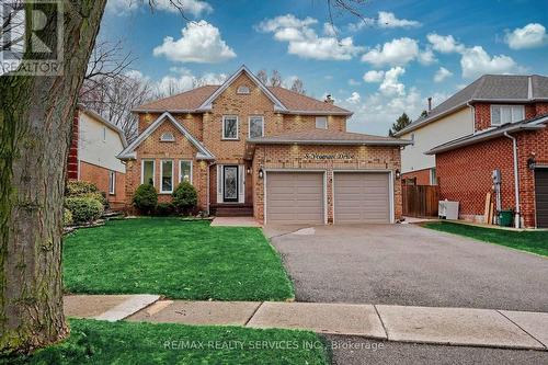 8 YEOMAN DRIVE  Brantford, ON N3R 7S8