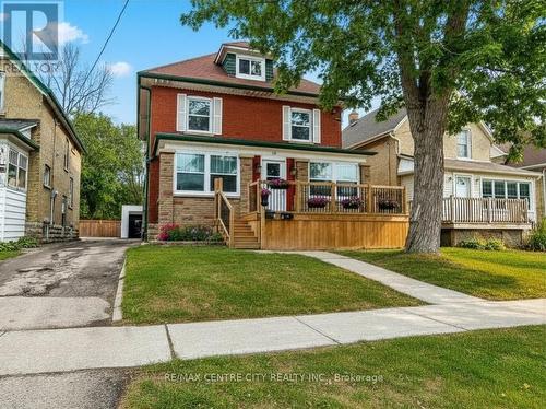 92 FOREST AVENUE  St. Thomas, ON N5R 2J5
