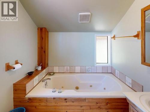 11109 Dulmage Road, Powell River, BC 