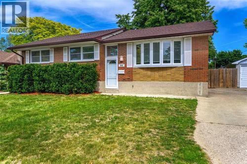 890 HOLLANDS AVENUE  Sarnia, ON N7S 3C1