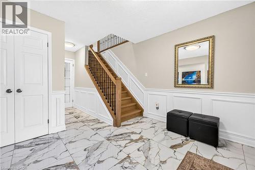 15 Cheval Drive, Grimsby, ON - Indoor Photo Showing Other Room