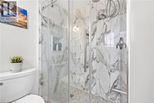 3 PC ensuite bath - 15 Cheval Drive, Grimsby, ON - Indoor Photo Showing Bathroom