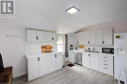 21 Main Street W, Mapleton, ON 