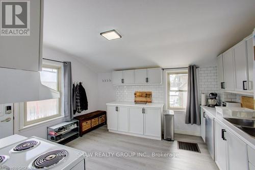 21 Main Street W, Mapleton, ON 