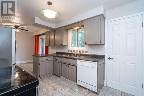 285 Thorncrest Drive, Waterloo, ON 