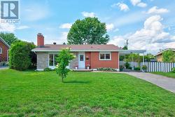 20 SHERRY LANE Ottawa, ON K2G 3L6
