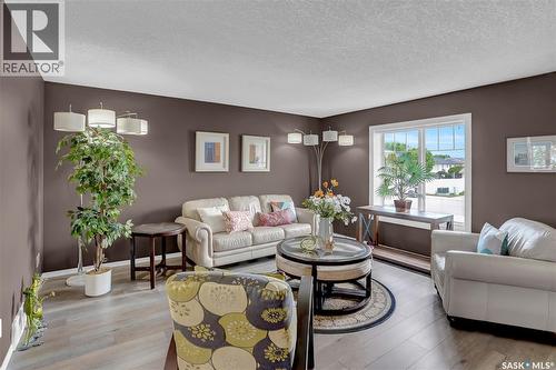 15 Marigold Crescent, Moose Jaw, SK 