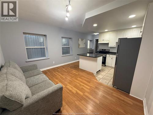 511 PELISSIER STREET Unit# 302 , Windsor, Ontario N9A 4L2 2