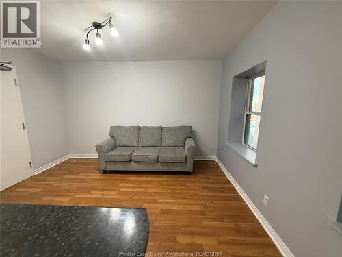 511 PELISSIER STREET Unit# 302 , Windsor, Ontario N9A 4L2 5