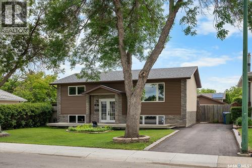 10 Bastedo Crescent, Regina, SK 