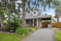 861 DOUGLAS AVENUE Pickering, ON L1W 1N5