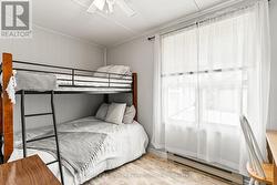 Bedroom 3 - 