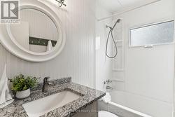 Bathroom - 4pc - 