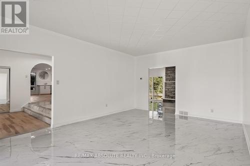 1444 Normandy Crescent, Ottawa, ON - Indoor Photo Showing Other Room