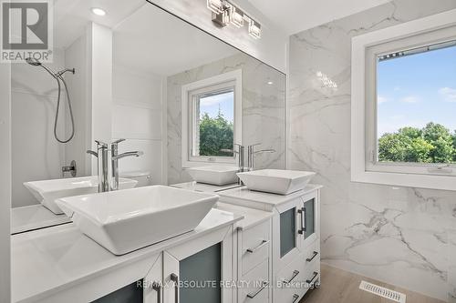 1444 Normandy Crescent, Ottawa, ON - Indoor Photo Showing Bathroom