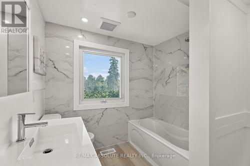 1444 Normandy Crescent, Ottawa, ON - Indoor Photo Showing Bathroom