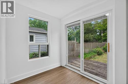21 East Bend Avenue N, Hamilton, ON 