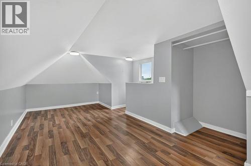 21 East Bend Avenue N, Hamilton, ON 