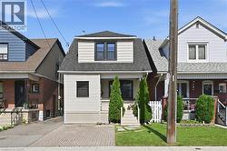 77 CAMERON Avenue N  Hamilton, ON L8H 4Z1