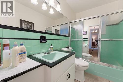 4 pc bath - 42 Highman Avenue, Cambridge, ON 