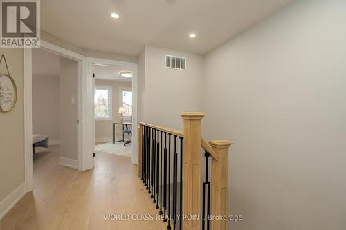 4272 Sawmill Valley Drive, Mississauga, ON 