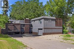 305 Adelaide STREET E  Saskatoon, SK S7J 0H8