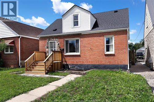1527 BENJAMIN AVENUE  Windsor, ON N8X 4N3