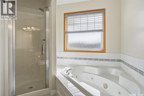 1663 Fenwick Crescent N, Regina, SK 