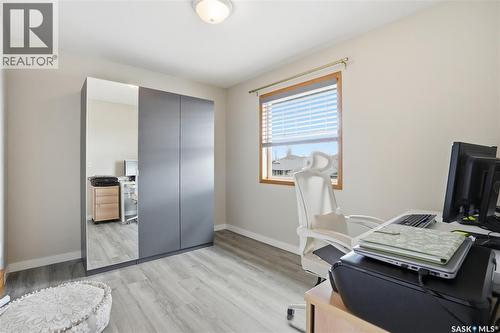 1663 Fenwick Crescent N, Regina, SK 