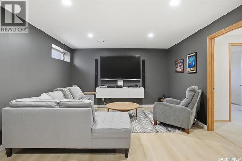 1663 Fenwick Crescent N, Regina, SK 