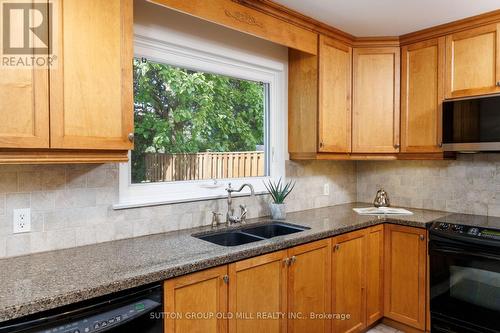 853 Kowal Drive, Mississauga, ON 
