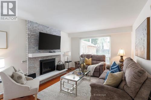 853 Kowal Drive, Mississauga, ON 