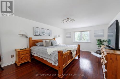 853 Kowal Drive, Mississauga, ON 