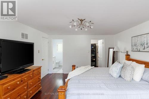 853 Kowal Drive, Mississauga, ON 
