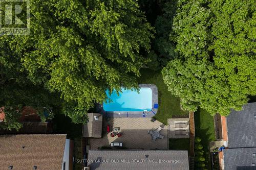 853 Kowal Drive, Mississauga, ON 