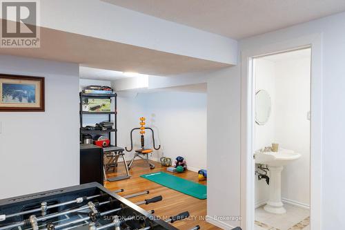 853 Kowal Drive, Mississauga, ON 