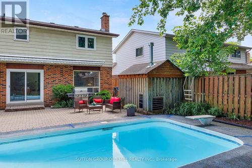 853 Kowal Drive, Mississauga, ON 