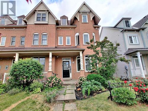 256 GLENASHTON DRIVE  Oakville, ON L6H 6H5