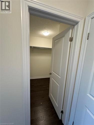 10 Guernsey Drive Unit# Upper, Kitchener, ON 