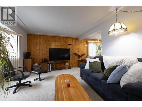 379 Killoren Crescent, Prince George, BC 