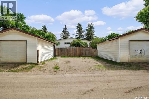 2908-2910 Preston Avenue S, Saskatoon, SK 